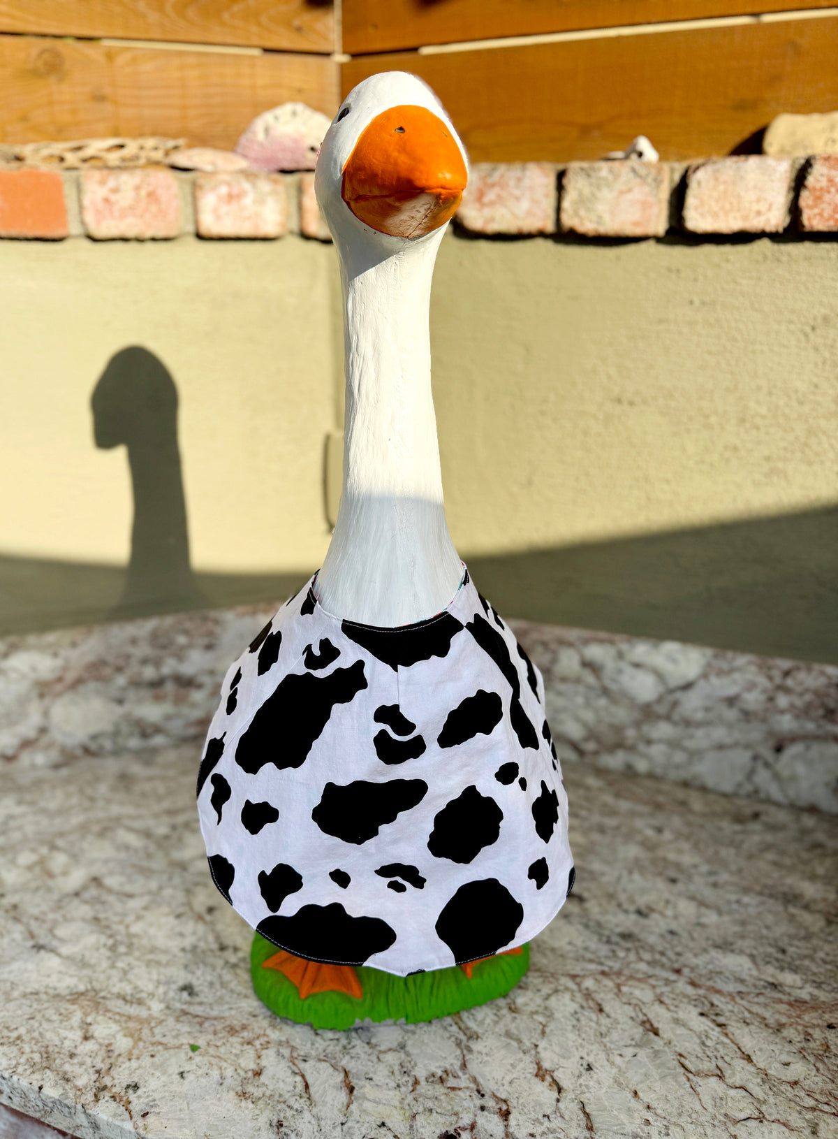 28” Cow & Valentine Vest- porch goose (Copy)