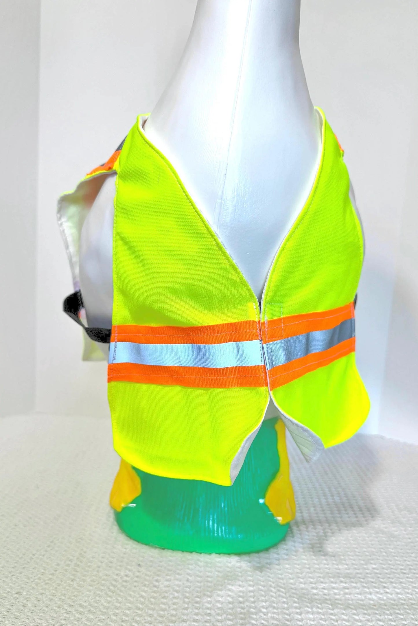 23 Inch Porch Goose Safety Vest. Digital Sewing Pattern