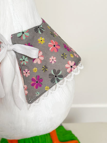 28" Goose Collar and Bonnet - Worn 2 ways and reversible