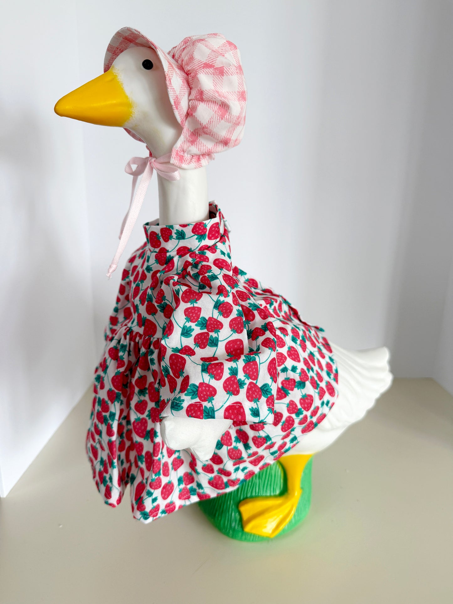 17" Goose Strawberry Dress Bonnet and Apron