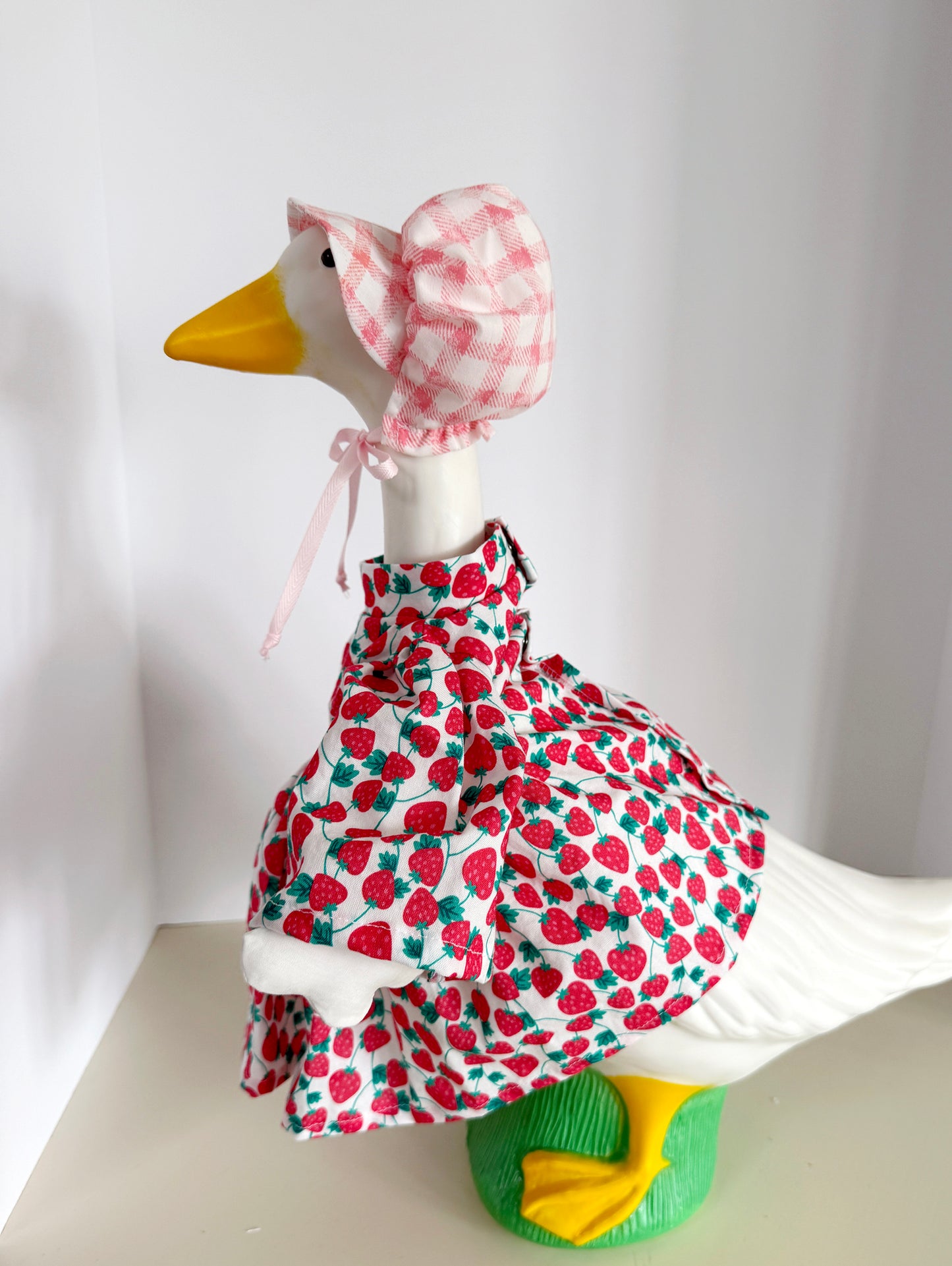 17" Goose Strawberry Dress Bonnet and Apron