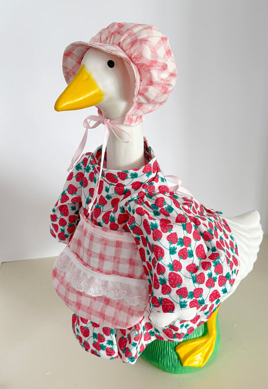 17" Goose Strawberry Dress Bonnet and Apron