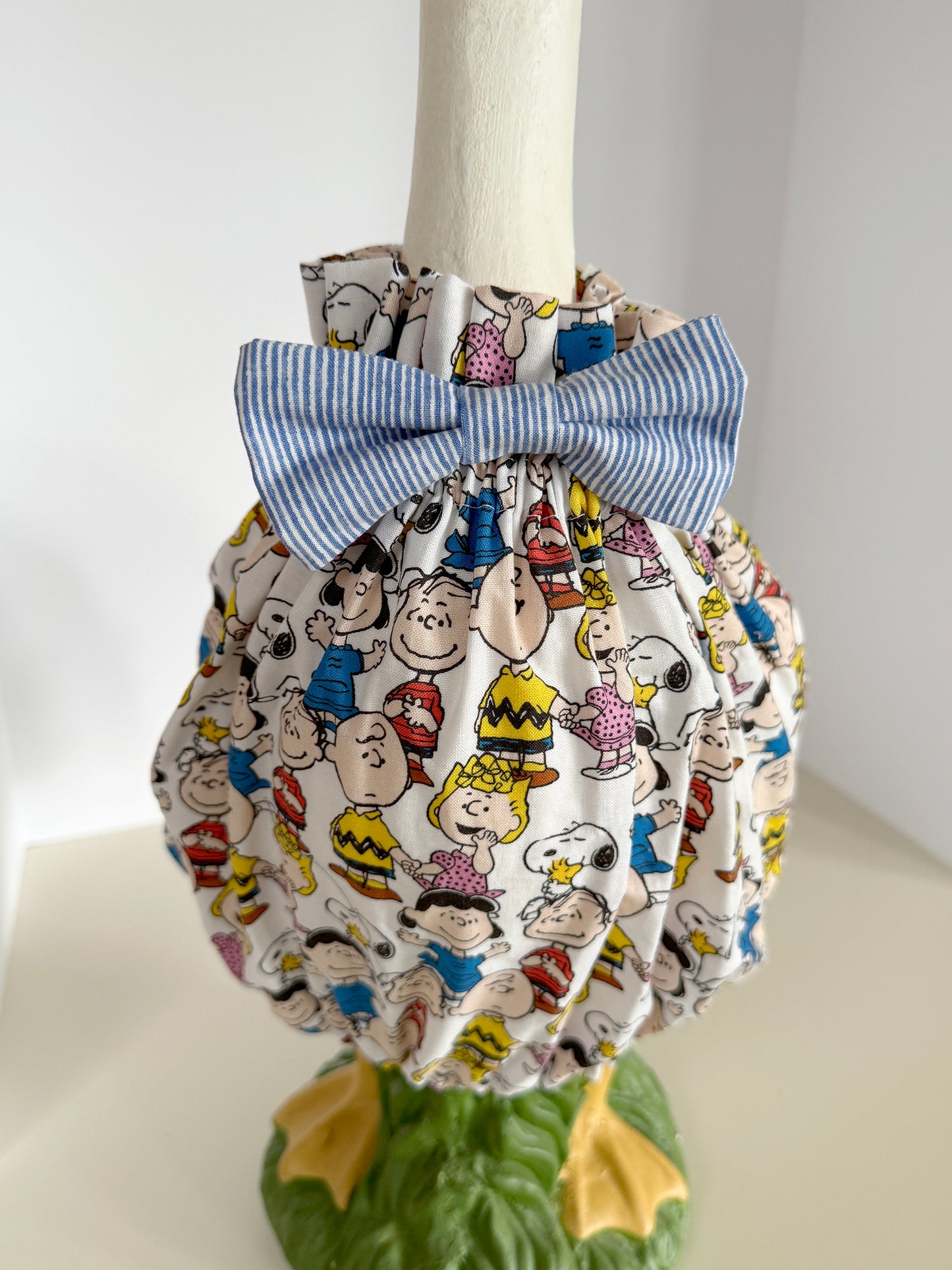23" Goose Dress and Bow Tie Peanuts/Snoopy/Charlie Brown