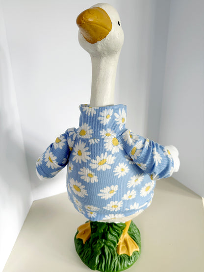23" Goose Blue with Daisy T-shirt
