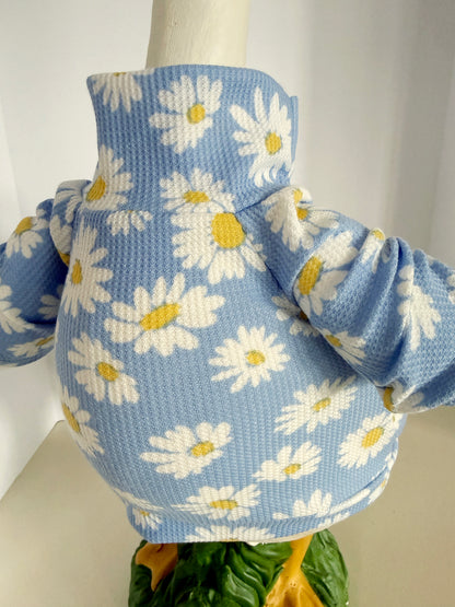 23" Goose Blue with Daisy T-shirt