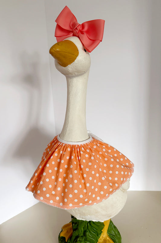 23" Goose Ruffled Collar and Bow (peach)