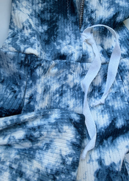 28" Goose Hoodie Blue and White Washed
