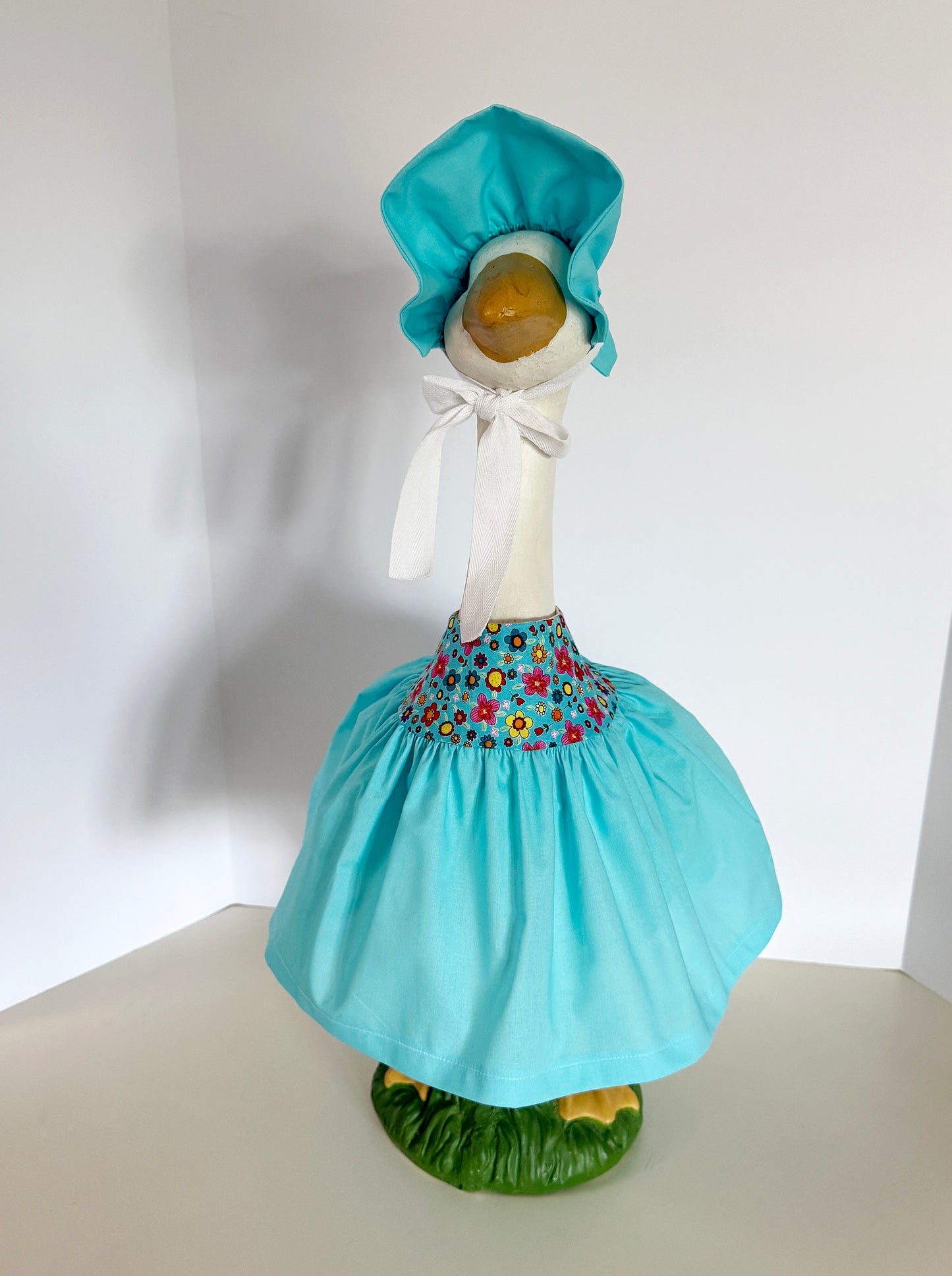 23" Daisy Goose Dress and Bonnet - Digital Sewing Pattern