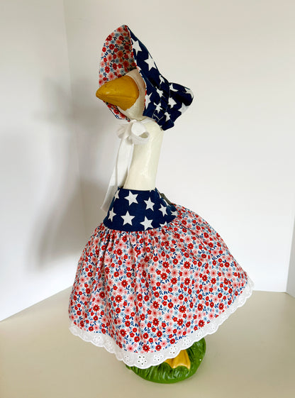23” Daisy Goose Patriotic Floral Dress and Bonnet