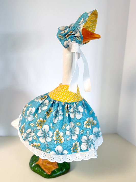 17 inch Daisy Goose Dress & Bonnet PAPER pattern