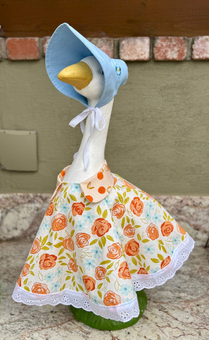 23" Basic Dress with collar and bonnet Porch Goose