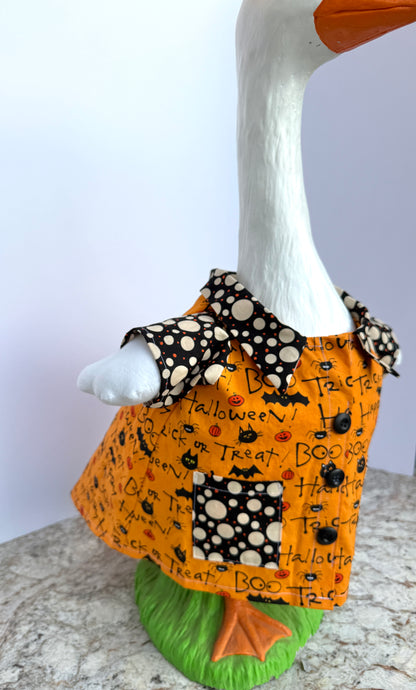 28”  Halloween print- porch goose