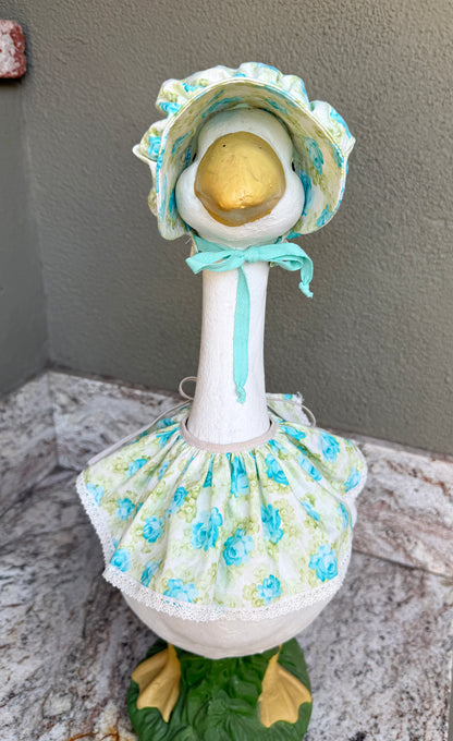 23"  Vintage Print Bonnet and Ruffled Collar Porch Goose