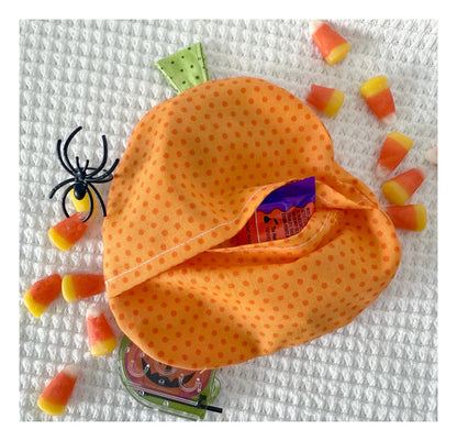 Fabric Pumpkin Pouch - PDF Digital Sewing Pattern -With a zipper or without Halloween Trick or Treat
