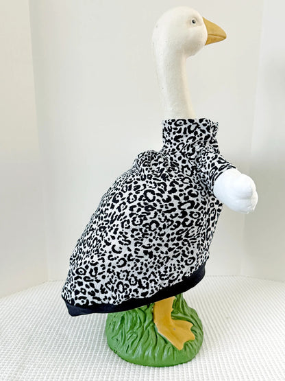 23 Inch Porch Goose t-shirt Digtital PDF sewing patterns