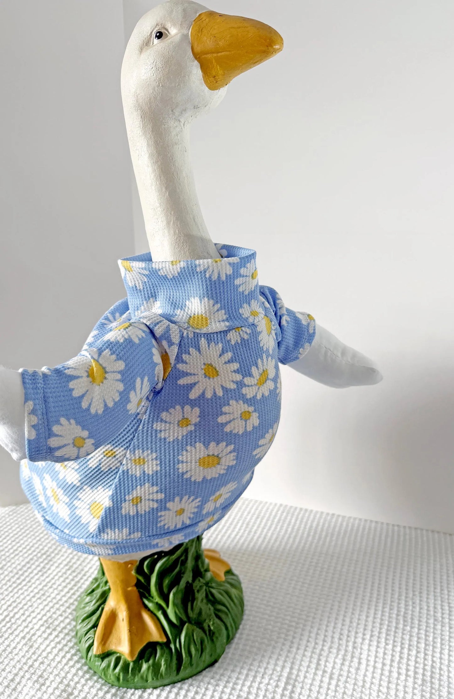 23 Inch Porch Goose t-shirt Digtital PDF sewing patterns